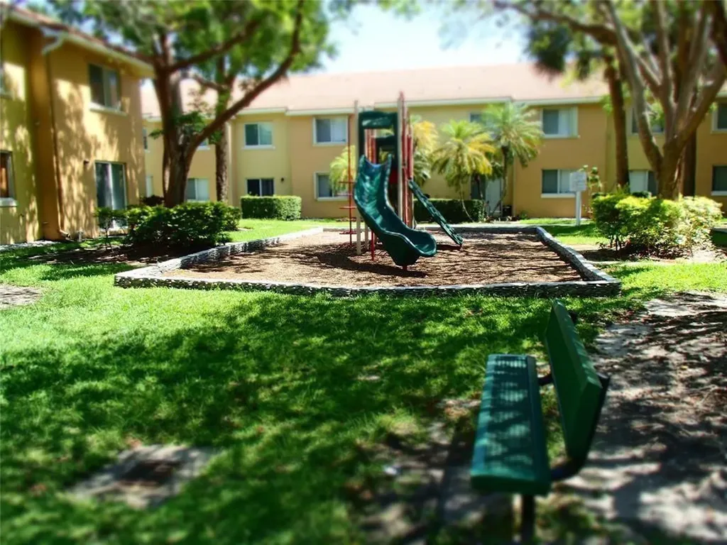 7910 NW 7th Street Pembroke Pines FL 33024