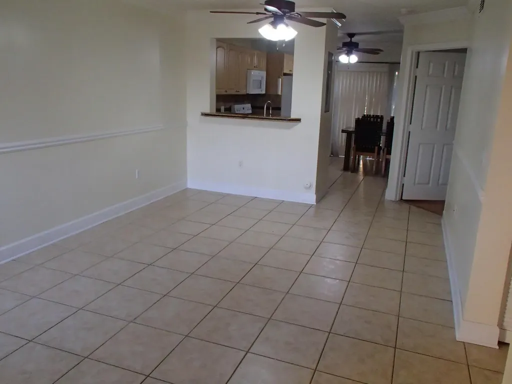 7910 NW 7th Street Pembroke Pines FL 33024
