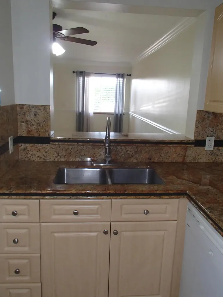 7910 NW 7th Street Pembroke Pines FL 33024