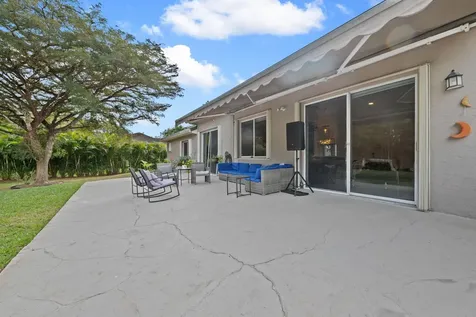 5320 SW 199th Avenue Pembroke Pines FL 33332