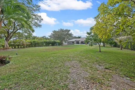 5320 SW 199th Avenue Pembroke Pines FL 33332