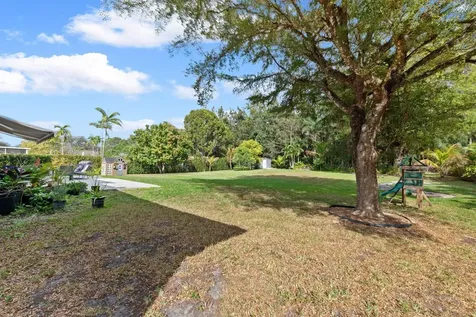 5320 SW 199th Avenue Pembroke Pines FL 33332