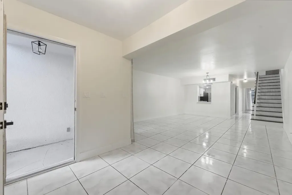 6678 Racquet Club Drive Fort Lauderdale FL 33319