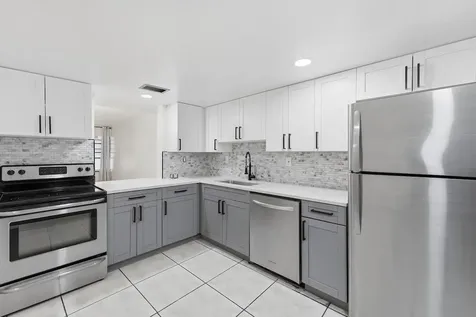 6678 Racquet Club Drive Fort Lauderdale FL 33319
