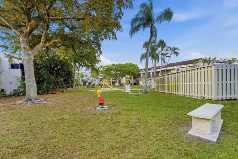 6678 Racquet Club Drive Fort Lauderdale FL 33319