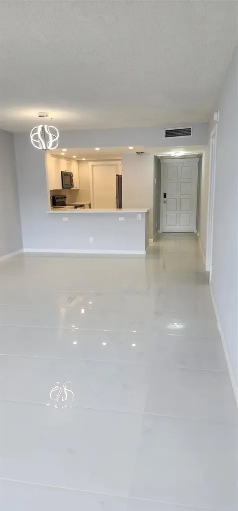 2801 N Palm Aire Drive Pompano Beach FL 33069