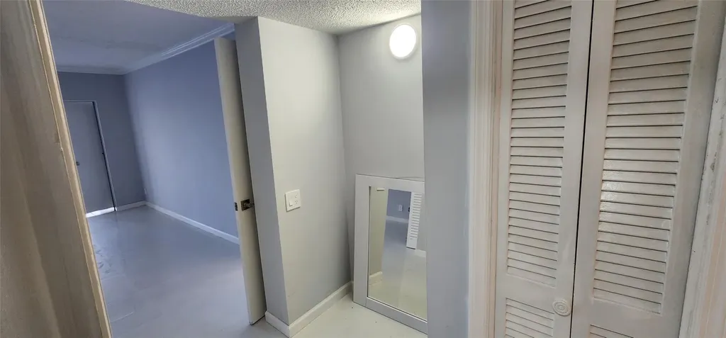 2801 N Palm Aire Drive Pompano Beach FL 33069