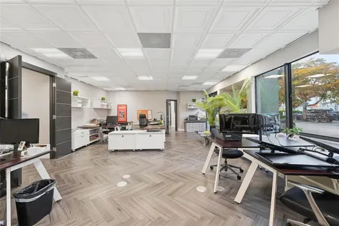 520 NW 165th Street Road Miami FL 33169