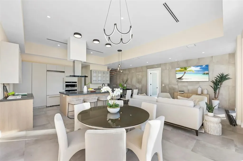 1212 Avocado Isle Fort Lauderdale FL 33315