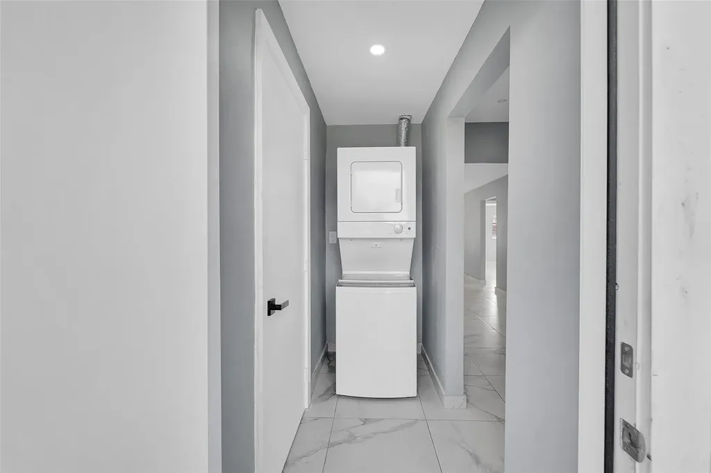 4681 SW 43rd Terrace Fort Lauderdale FL 33314