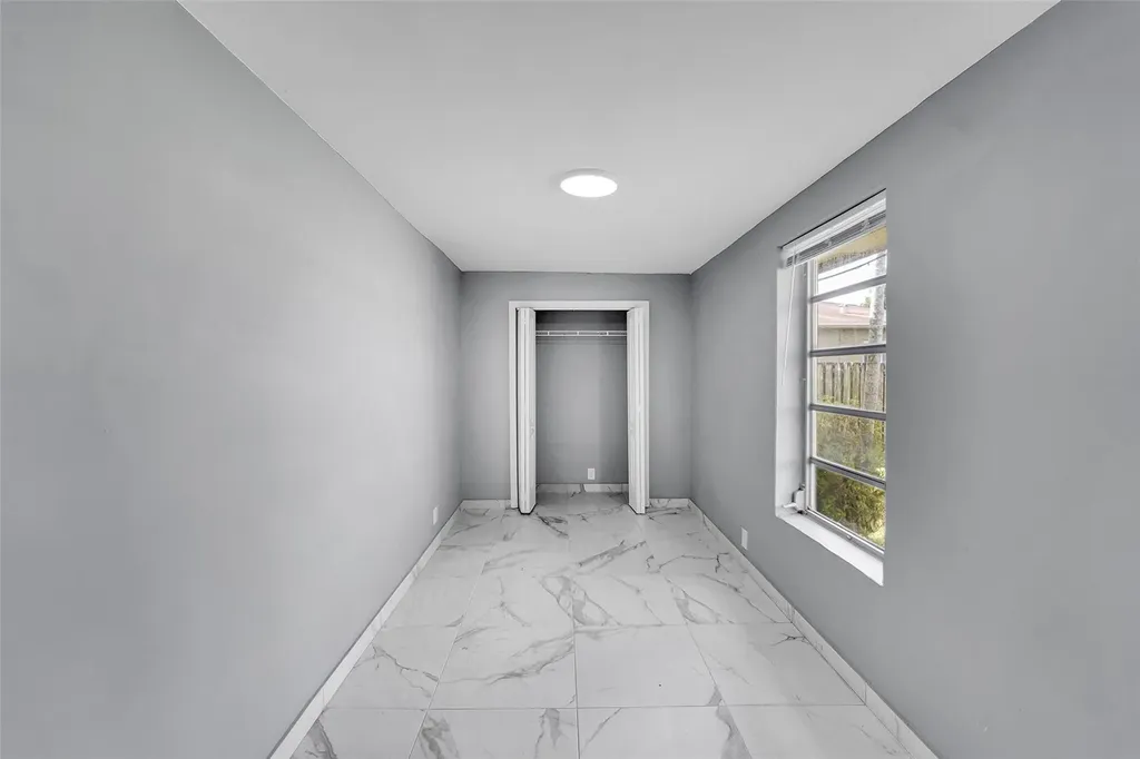 4681 SW 43rd Terrace Fort Lauderdale FL 33314