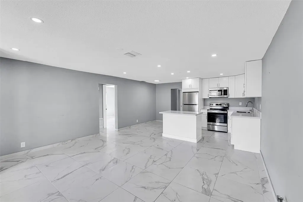 4681 SW 43rd Terrace Fort Lauderdale FL 33314