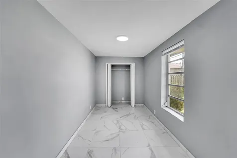 4681 SW 43rd Terrace Fort Lauderdale FL 33314