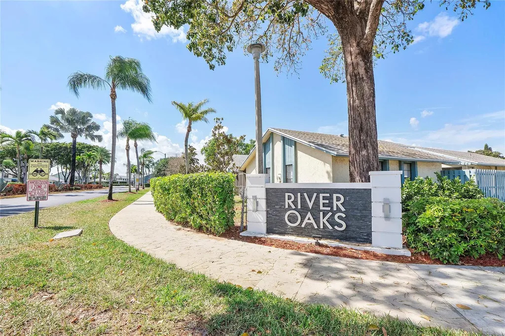 9149 SW 21st Court Boca Raton FL 33428