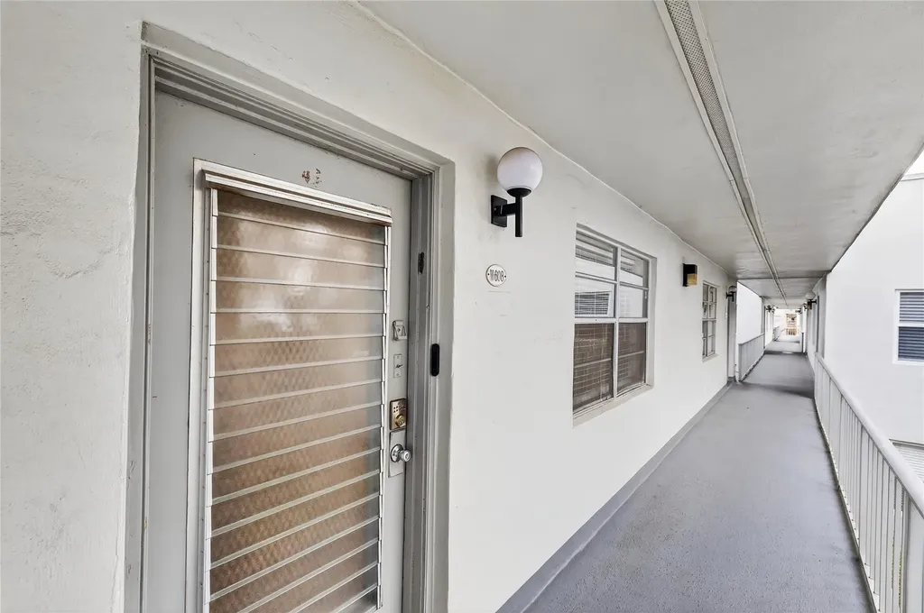 608 Normandy Delray Beach FL 33484