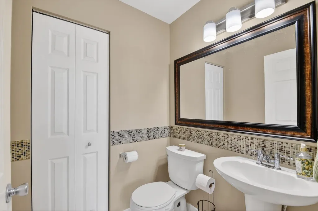 6828 Ashton Street Boynton Beach FL 33437