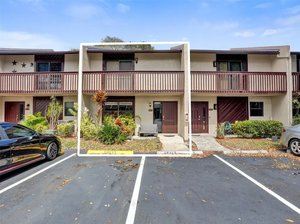 869 NW 47th Street Deerfield Beach FL 33064