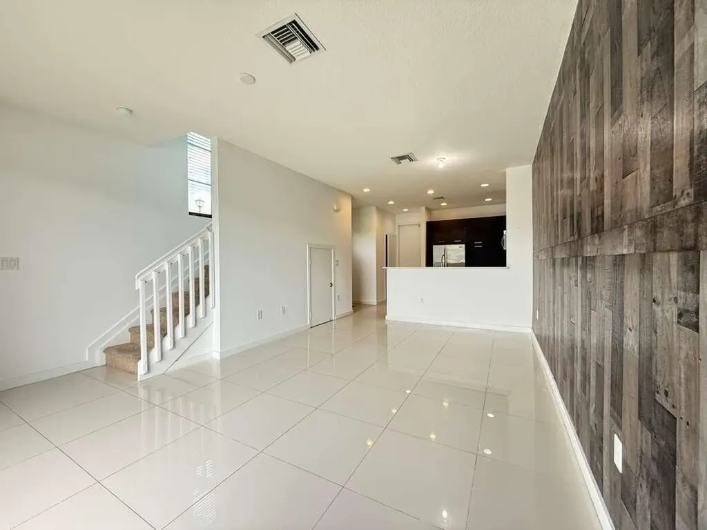 3563 NW 13th Street Fort Lauderdale FL 33311