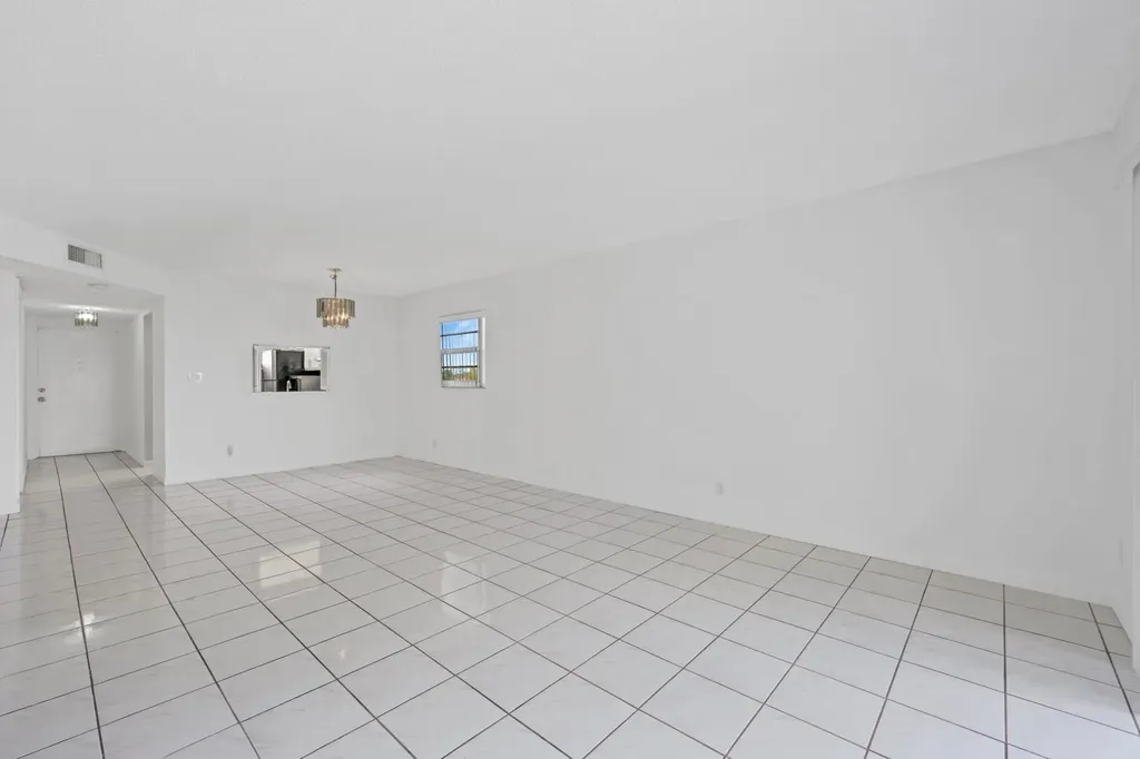 8735 Ramblewood Drive Coral Springs FL 33071