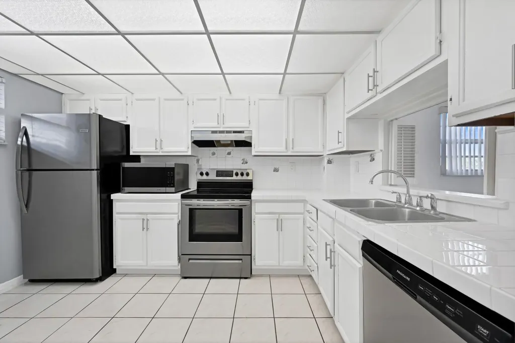 8735 Ramblewood Drive Coral Springs FL 33071