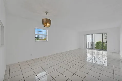 8735 Ramblewood Drive Coral Springs FL 33071