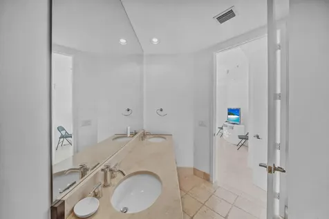 18201 Collins Avenue Sunny Isles Beach FL 33160