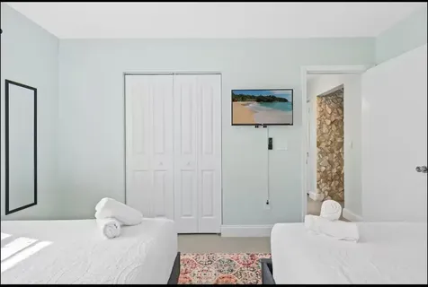 304 SE 4th Street Dania Beach FL 33004