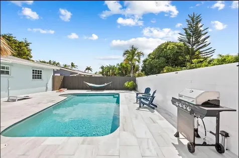 304 SE 4th Street Dania Beach FL 33004