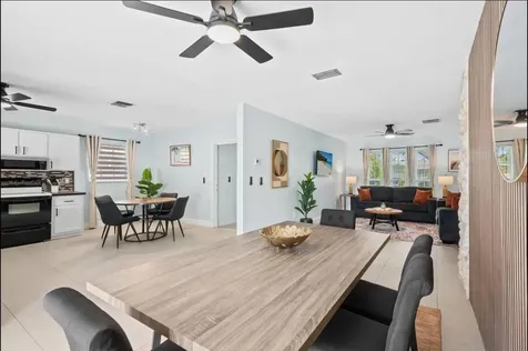 304 SE 4th Street Dania Beach FL 33004