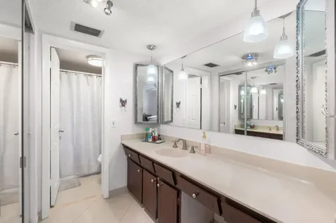 4191 NW 41st Street Lauderdale Lakes FL 33319