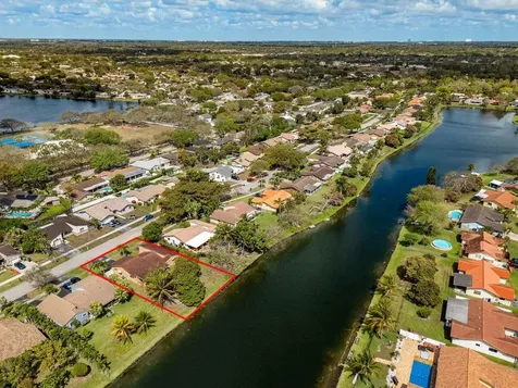 5706 SW 114th Avenue Cooper City FL 33330