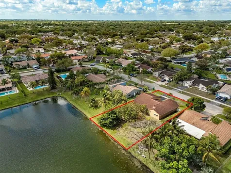 5706 SW 114th Avenue Cooper City FL 33330