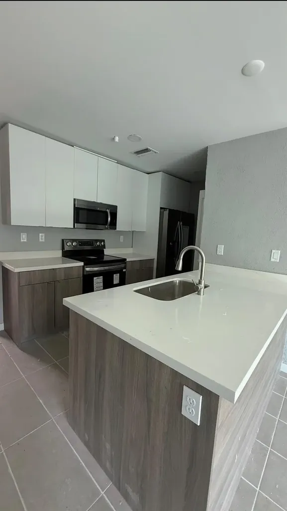 2511 Pierce Street Hollywood FL 33020