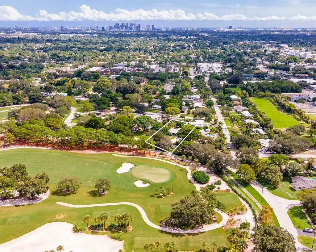 1080 E Country Club Circle Plantation FL 33317