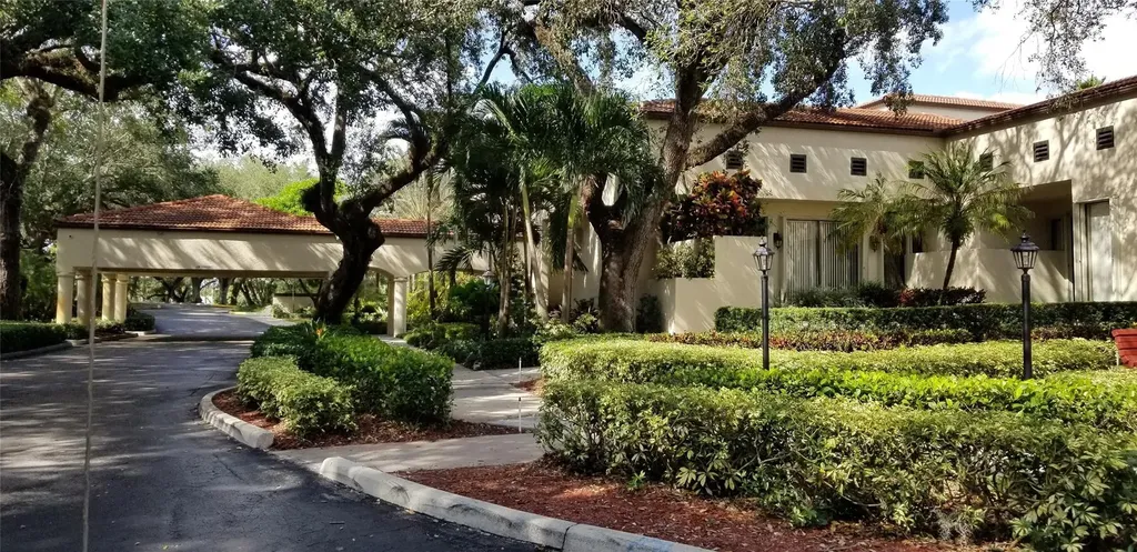 1831 Sabal Palm Drive Davie FL 33324