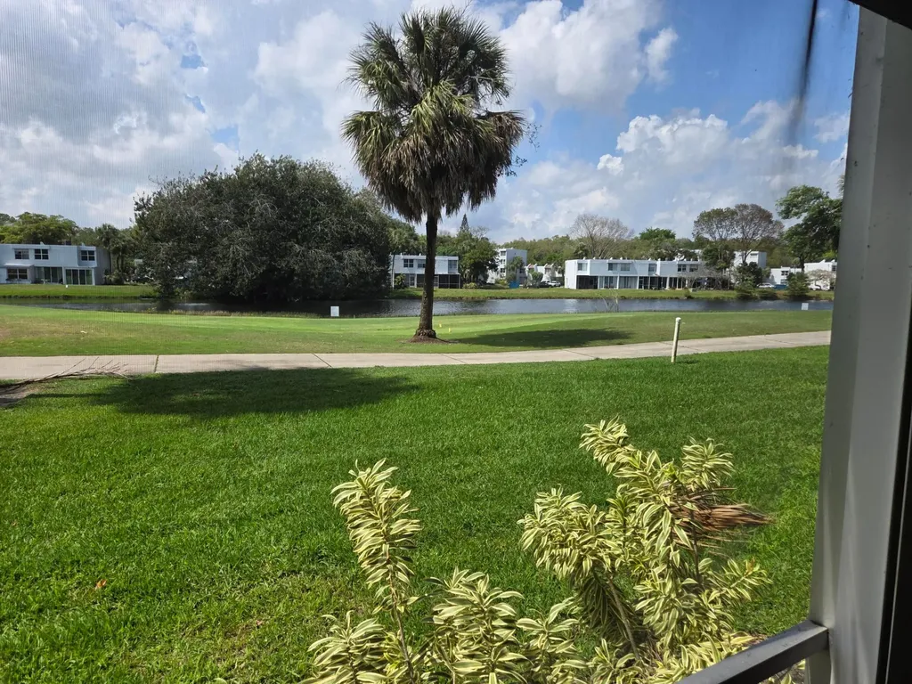 1831 Sabal Palm Drive Davie FL 33324