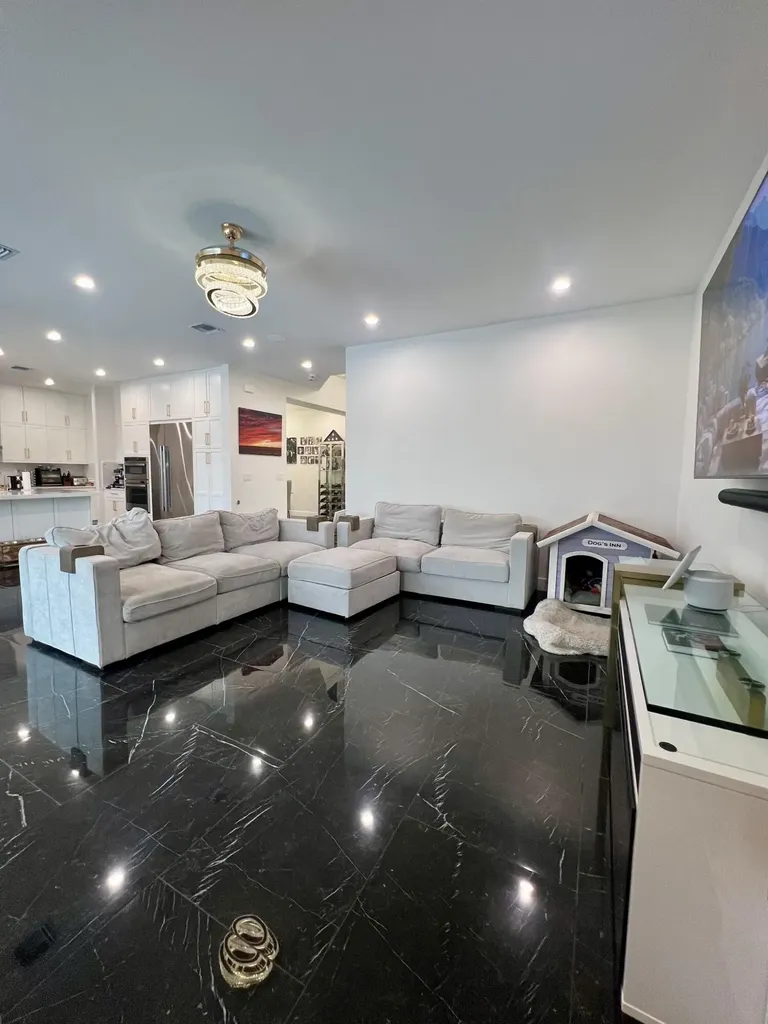 8573 Crystal Downs Avenue Boca Raton FL 33434