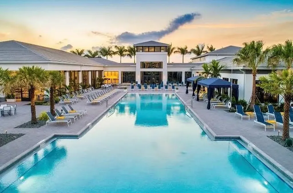 8573 Crystal Downs Avenue Boca Raton FL 33434