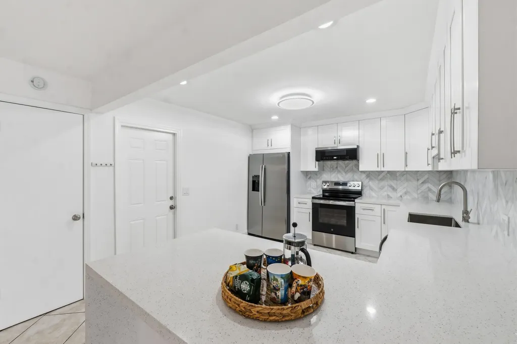 3379 NW 63rd Street Fort Lauderdale FL 33309