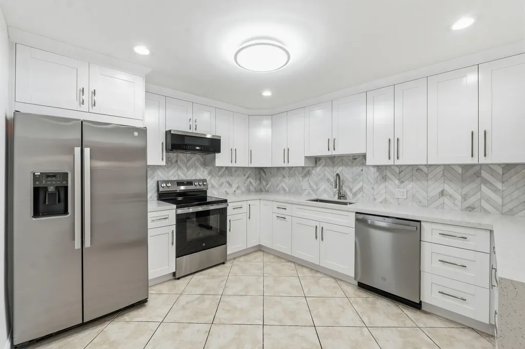 3379 NW 63rd Street Fort Lauderdale FL 33309