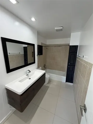 2161 NE 68th Street Fort Lauderdale FL 33308
