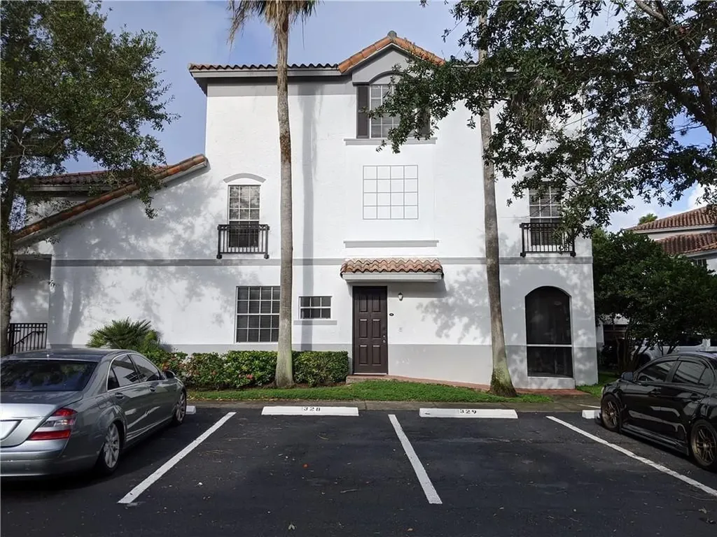 761 SW 148th Avenue Davie FL 33325