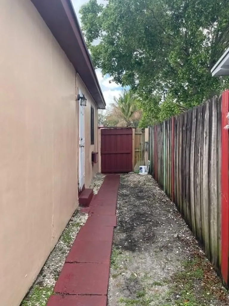 6103 Fletcher Street Hollywood FL 33023