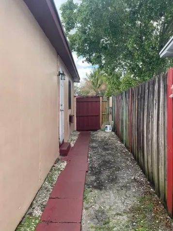6103 Fletcher Street Hollywood FL 33023