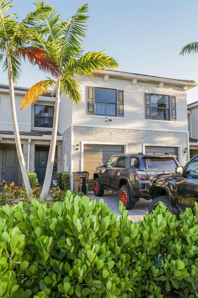 148 SE 5th Court Deerfield Beach FL 33441