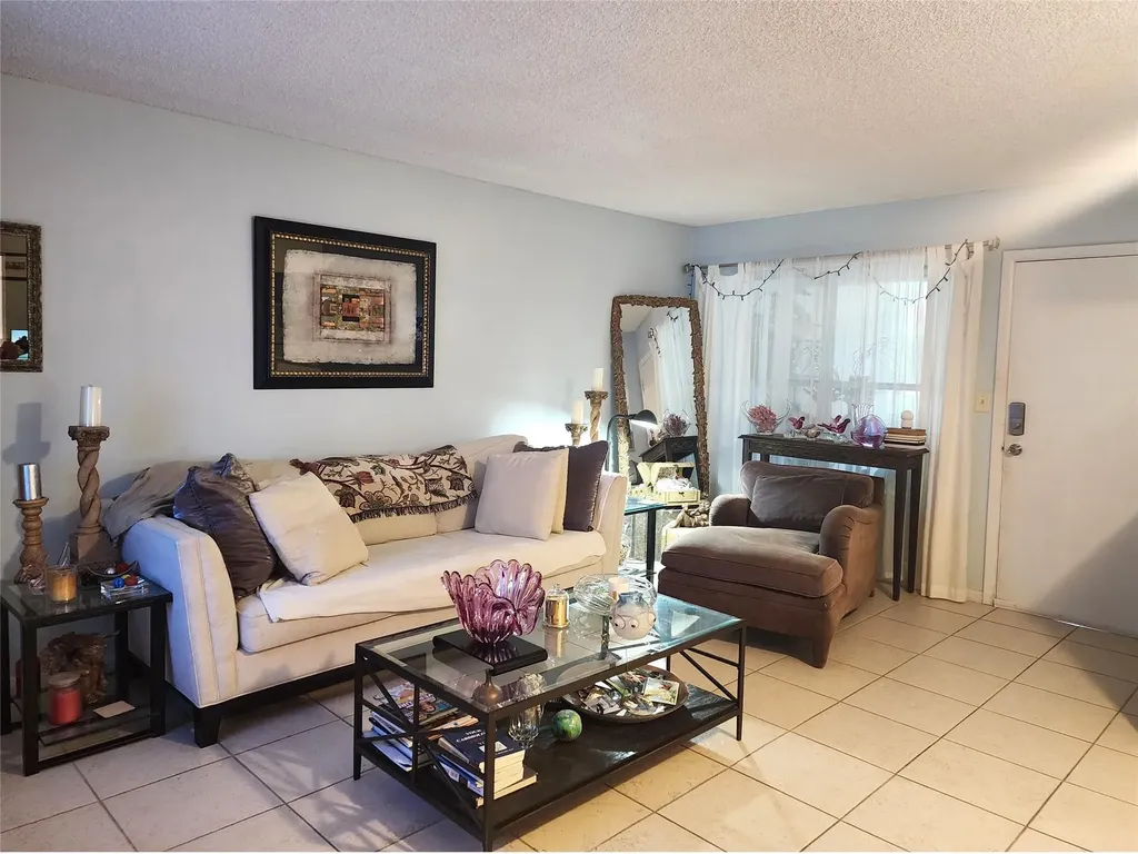 804 SE 7th Street Deerfield Beach FL 33441