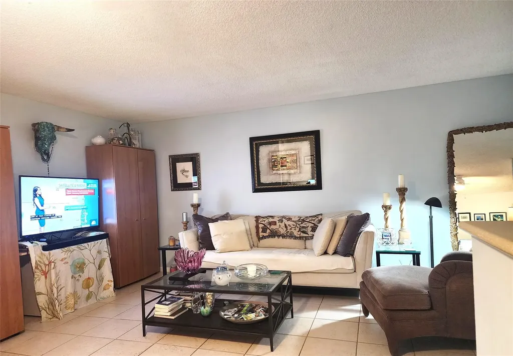 804 SE 7th Street Deerfield Beach FL 33441