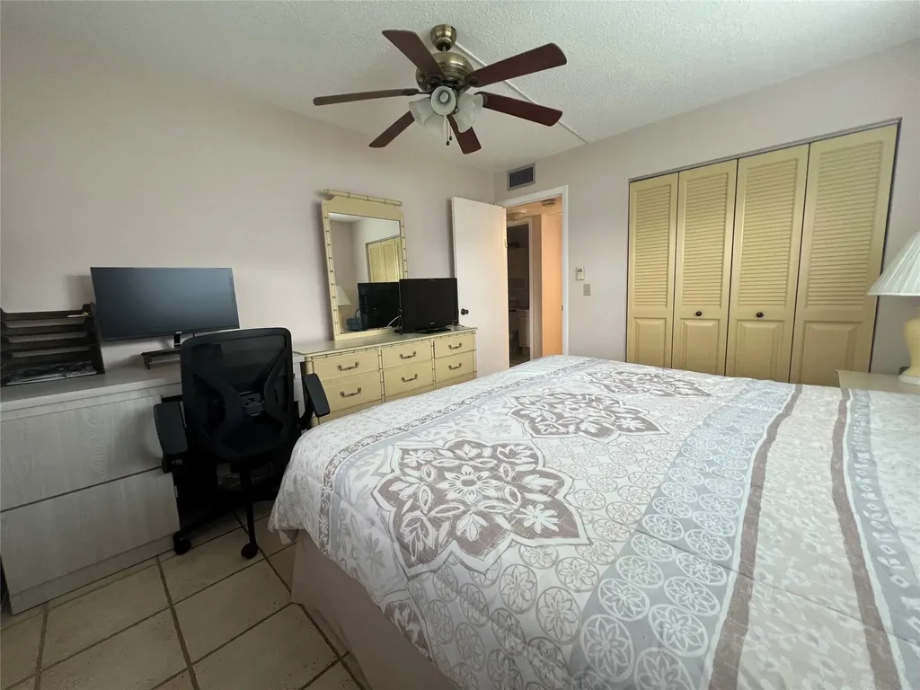 244 Farnham K Deerfield Beach FL 33442