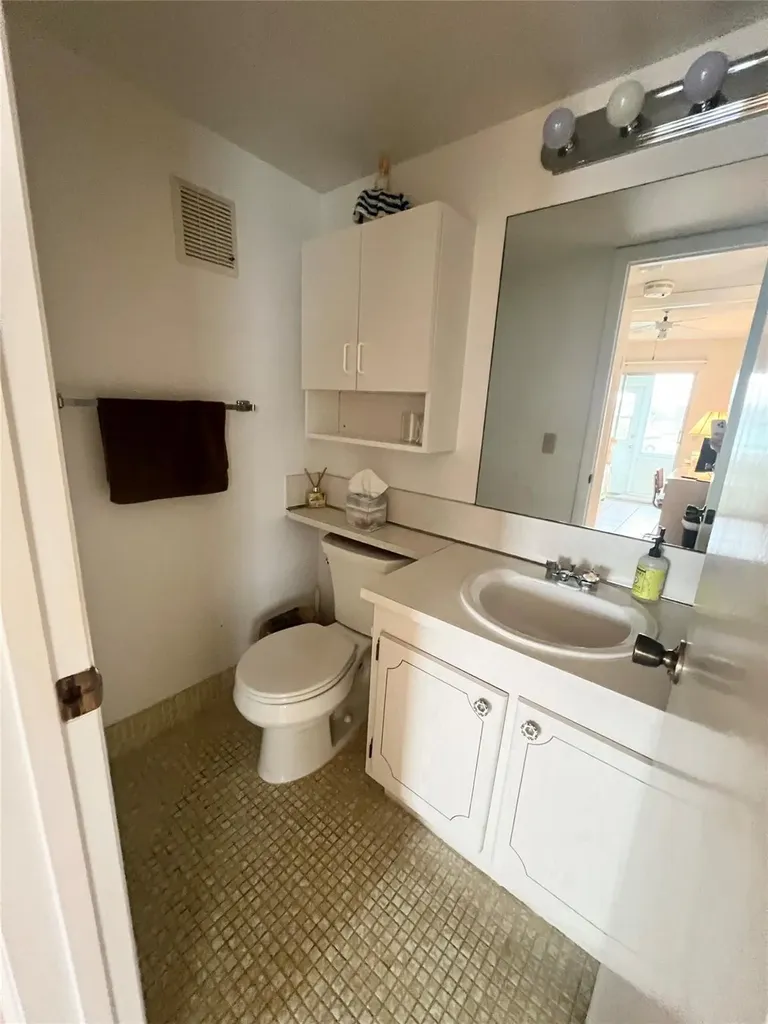 244 Farnham K Deerfield Beach FL 33442