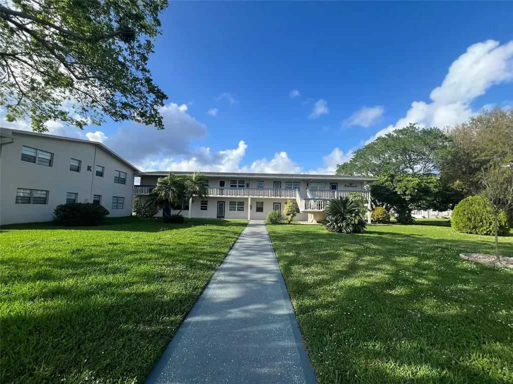 244 Farnham K Deerfield Beach FL 33442